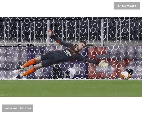 足球门将技术演变研究：出球能力成现代守门员核心技能